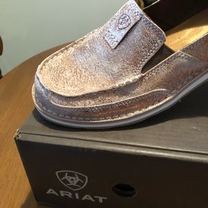 Ariat rose gold cruise loafer